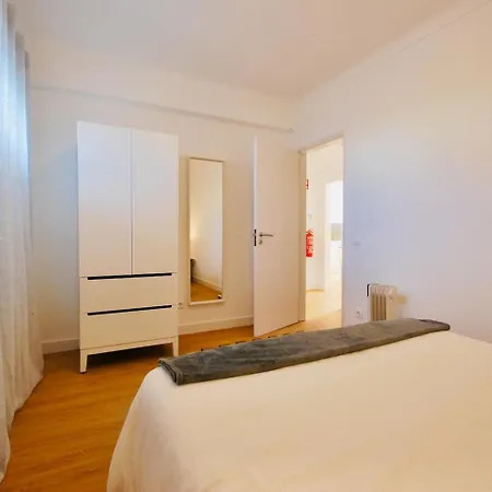Apartment Luciana - Beachside, Balcony, Sunset View Ferrel (Leiria)