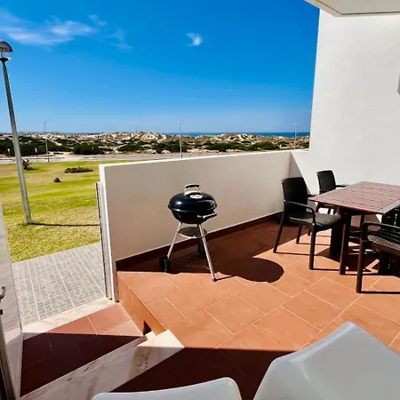 Luciana - Beachside, Balcony, Sunset View Lejlighed *